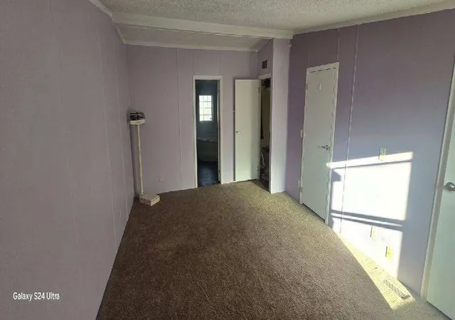 Photo 4 of Manufactured home for sale at 3815 Oak Meadow St, Granbury, TX 76048 | MLS# 21191398 | Listing updated on 2026-08-20