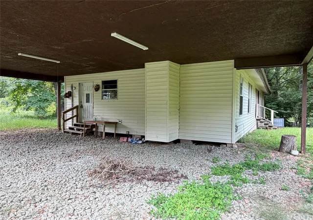 Photo 3 of Single family home for sale at 9773 Snyder Rd, Shreveport, LA 71129 | MLS# 21184767 | Listing updated on 2026-07-27