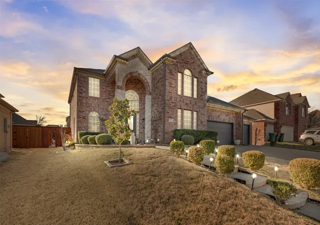 Photo 1 of Single family home for sale at 723 Creekstone Dr, Cedar Hill, TX 75104 | MLS# 21191008 | Listing updated on 2026-08-22