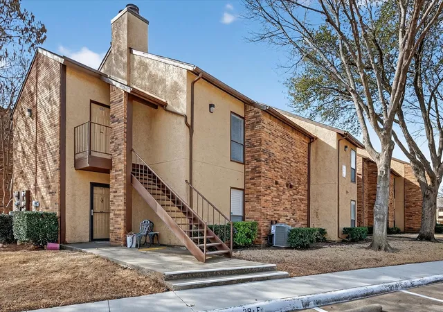 2nd image of 1212 Horizon Trl #3620, Arlington, TX 76011 | MLS# 21191623