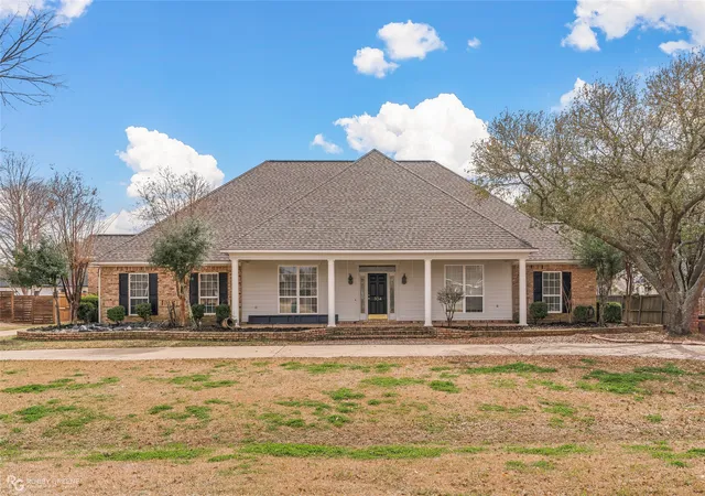 1st image of 304 Tealwood, Bossier City, LA 71111 | MLS# 21191604