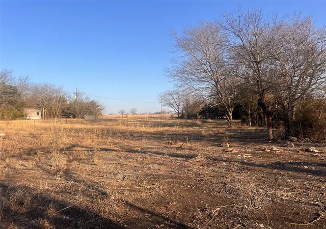Homes for sale in Trenton, TX | 3915 Fm 815, Trenton, TX 75490 | MLS# 21182894