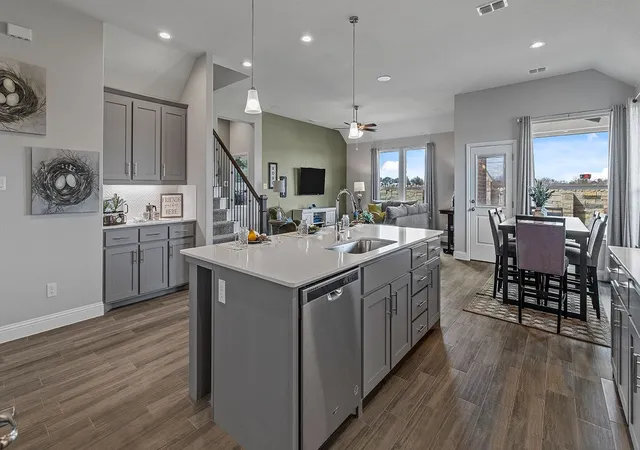 Photo 4 of Single family home for sale at 3293 Pier View St, Cedar Hill, TX | MLS# 21190660 | Listing updated on 2026-09-02