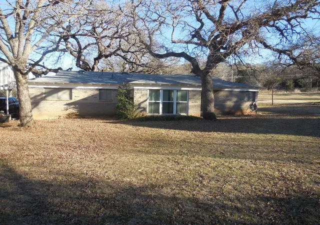 Homes for sale in Ranger, TX | 209 Breckenridge Hwy, Ranger, TX 76470 | MLS# 21192115