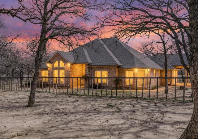 Homes for sale in Lipan, TX | 19901 S Hwy 281 #A, Lipan, TX 76462 | MLS# 21189957