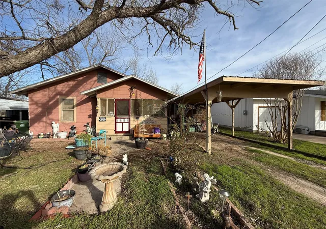 Photo 3 of Single family home for sale at 710 Whitney St, Morgan, TX 76671 | MLS# 21190301 | Listing updated on 2026-09-28
