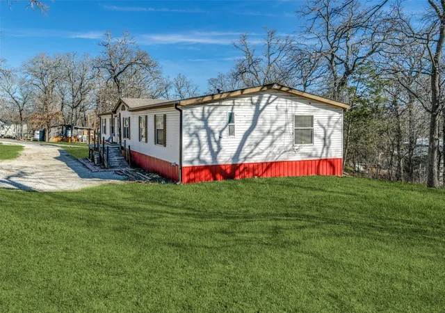 Homes for sale in Gordonville, TX | 42 Epsom Dr, Gordonville, TX 76245 | MLS# 21187507
