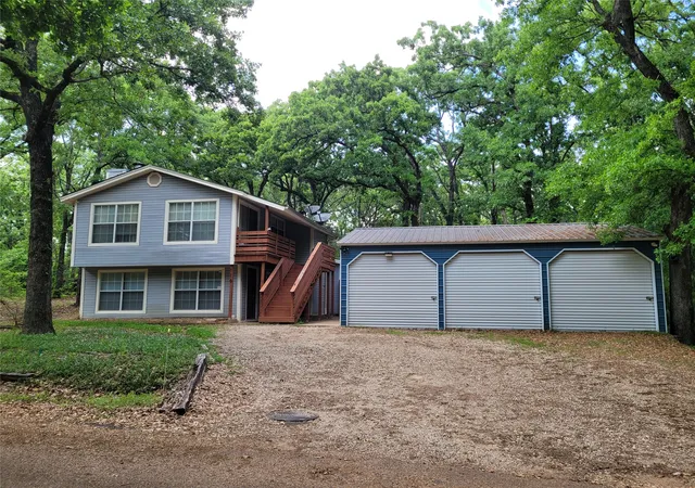 Photo 1 of Single family home for sale at 116 Oak Haven Dr, Gun Barrel City, TX 75156 | MLS# 21192087 | Listing updated on 2026-08-26