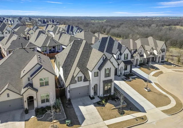 Photo 3 of Single family home for sale at 1909 Prickly Poppy Ct, Aubrey, TX 76227 | MLS# 21191071 | Listing updated on 2026-08-30