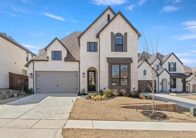 Photo 4 of Single family home for sale at 1909 Prickly Poppy Ct, Aubrey, TX 76227 | MLS# 21191071 | Listing updated on 2026-08-30