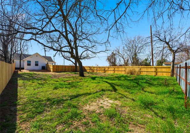 Homes for sale in Bellmead, TX | 3701 Katy Ln, Bellmead, TX 76705 | MLS# 21188135