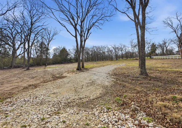 Photo 3 of Sale Pending at 2508 County Road 314, Cleburne, TX 76031 | MLS# 21189294 | Listing updated on 2026-08-27