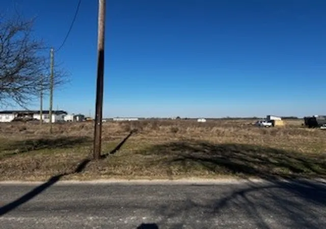 Photo 1 of Land for sale at 3921 County Road 405, Alvarado, TX 76009 | MLS# 21192625 | Listing updated on 2026-09-28