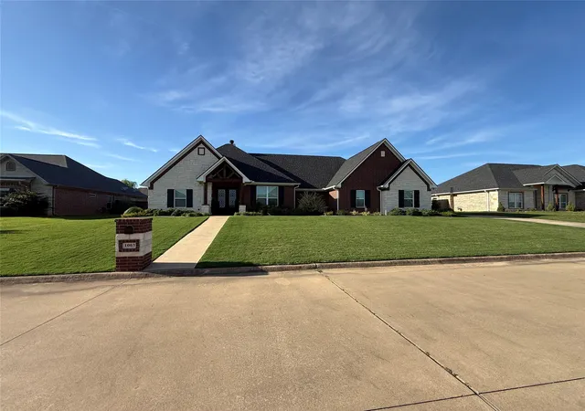 Homes for sale in Mt Pleasant, TX | 1003 Stone Bridge St, Mt Pleasant, TX 75455 | MLS# 21192686