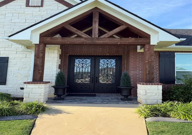 Homes for sale in Mt Pleasant, TX | 1003 Stone Bridge St, Mt Pleasant, TX 75455 | MLS# 21192686