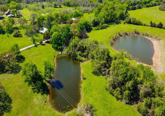 Photo 1 of Single family home for sale at 800 County Road 426, Cleburne, TX 76031 | MLS# 21192498 | Listing updated on 2026-10-05