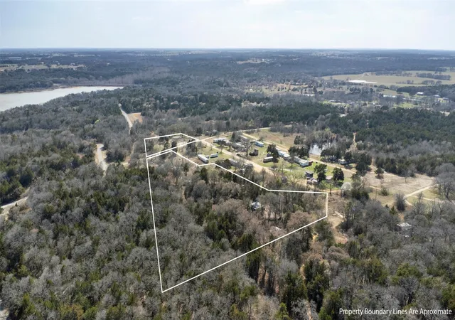 Homes for sale in Whitesboro, TX | 4185 Rock Creek Rd, Whitesboro, TX 76273 | MLS# 21192101
