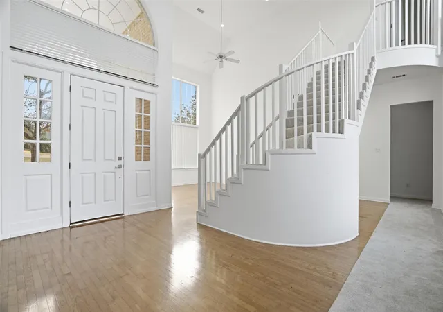 Photo 3 of Single family home for sale at 2829 Bent Oaks Dr, Burleson, TX 76028 | MLS# 21189410 | Listing updated on 2026-09-25