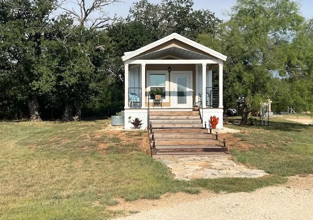 Homes for sale in Hico, TX | 16515 N Us Hwy 281, Hico, TX 76457 | MLS# 21193017