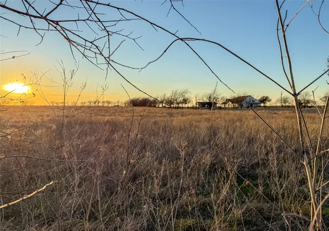 Homes for sale in Godley, TX | 10041 County Road 1004, Godley, TX 76044 | MLS# 21193058