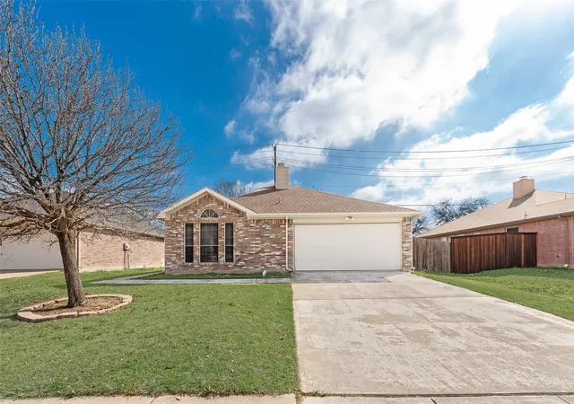 Homes for sale in Midlothian, TX | 1214 Misty Meadow Dr, Midlothian, TX 76065 | MLS# 21180274