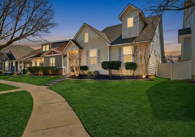 2nd image of 10008 Hanover Dr, Providence Village, TX 76227 | MLS# 21193151
