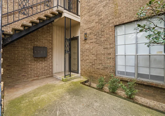 Photo 2 of Condo for sale at 4442 Harlanwood Dr #116, Fort Worth, TX 76109 | MLS# 21189884 | Listing updated on 2026-08-27