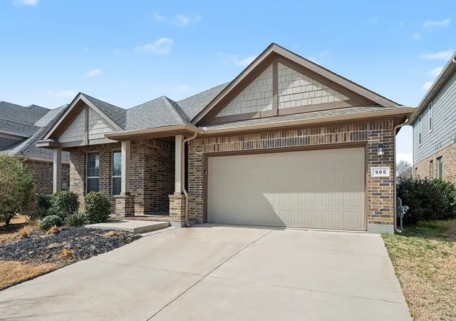 Photo 2 of Single family home for sale at 905 Falcon Rd, Argyle, TX 76226 | MLS# 21192313 | Listing updated on 2026-08-19
