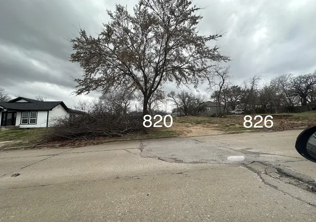 Homes for sale in Denison, TX | 826 W Shepherd St, Denison, TX 75020 | MLS# 21193380