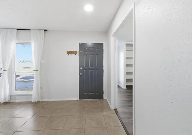 5th image of 5914 Freemans Farm St, San Antonio, TX 78233 | MLS# 21193401