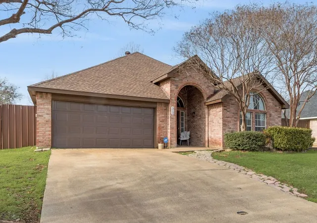 Photo 2 of Single family home for sale at 313 Winter Park, Rockwall, TX 75032 | MLS# 21192928 | Listing updated on 2026-09-06
