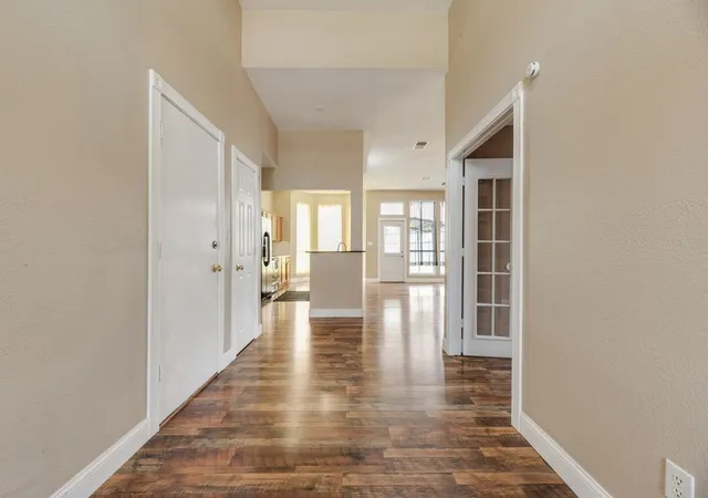 Photo 3 of Single family home for sale at 313 Winter Park, Rockwall, TX 75032 | MLS# 21192928 | Listing updated on 2026-09-06