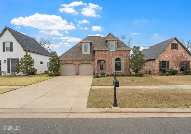 Homes for sale in Bossier City, LA | 946 Maize St, Bossier City, LA 71111 | MLS# 21192245