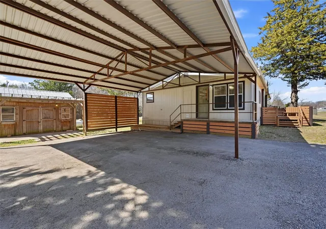 Homes for sale in Gordonville, TX | 76 Forest Ln, Gordonville, TX 76245 | MLS# 21193315