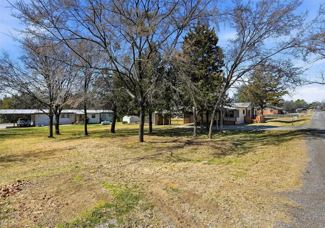 Homes for sale in Gordonville, TX | 76 Forest Ln, Gordonville, TX 76245 | MLS# 21193315