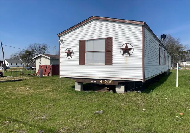 Photo 2 of Manufactured home for sale at Lot 4 And 5 Joe Johnson, Corsicana, TX 75110 | MLS# 21193696 | Listing updated on 2026-08-20