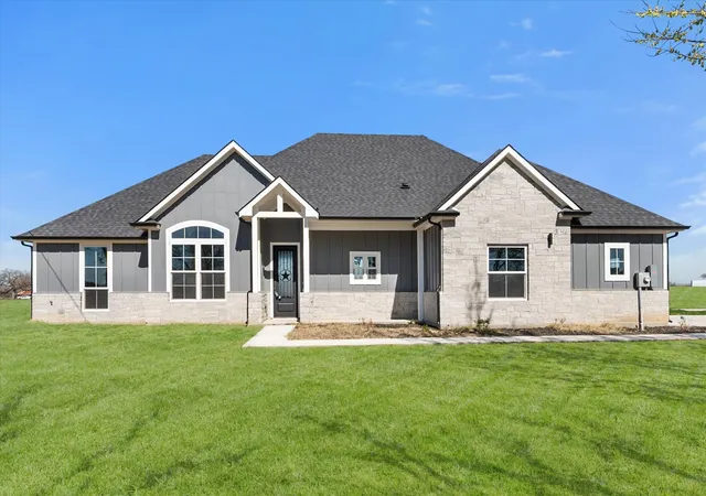 Photo 2 of Single family home for sale at 4609 County Road 206, Grandview, TX 76050 | MLS# 21193656 | Listing updated on 2026-08-27