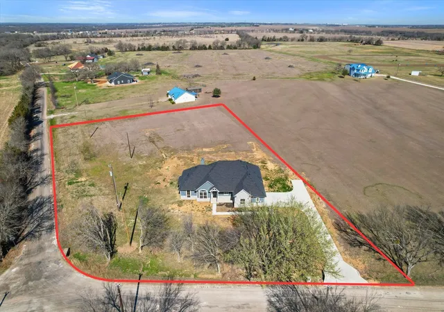 Homes for sale in Grandview, TX | 4609 County Road 206, Grandview, TX 76050 | MLS# 21193656