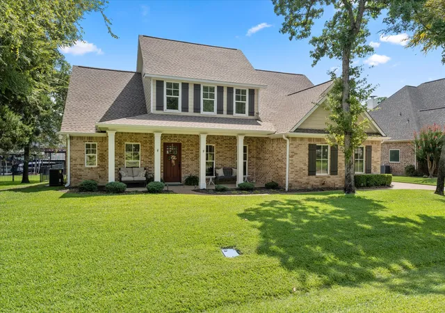 Homes for sale in Mabank, TX | 254 Saint Andrews Dr E, Mabank, TX 75156 | MLS# 21193794