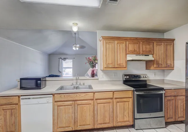 Photo 2 of Single family home for sale at 5118 Wesley Chapel Ln, Dallas, TX 75236 | MLS# 21193820 | Listing updated on 2026-10-01