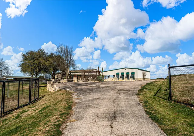 Photo 3 of House for sale at 2820 Talbert Ranch Rd, China Spring, TX 76633 | MLS# 21193328 | Listing updated on 2026-06-21