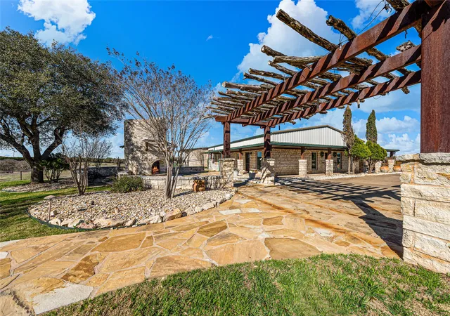Photo 4 of House for sale at 2820 Talbert Ranch Rd, China Spring, TX 76633 | MLS# 21193328 | Listing updated on 2026-06-21