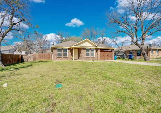 Homes for sale in Alvarado, TX | 106 W Adair St, Alvarado, TX 76009 | MLS# 21178161