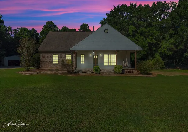 Homes for sale in Benton, LA | 550 Linton Bellevue Rd, Benton, LA 71006 | MLS# 21188888