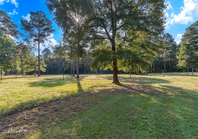 Photo 3 of Single family home for sale at 550 Linton Bellevue Rd, Benton, LA 71006 | MLS# 21188888 | Listing updated on 2026-09-20