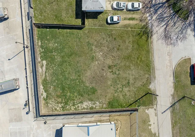 3rd image of 2309 Johnson Rd, Irving, TX 75061 | MLS# 21194052