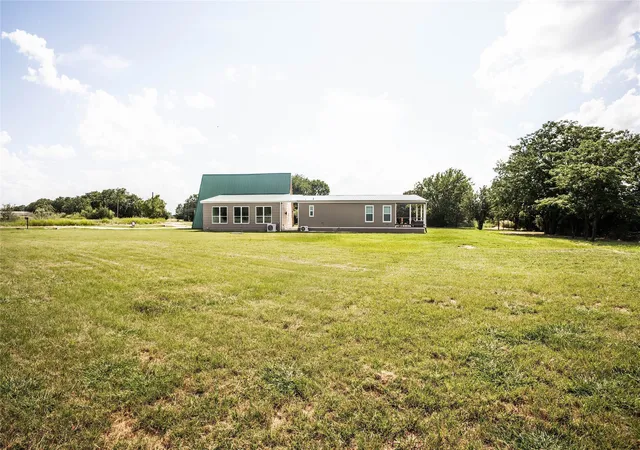 Homes for sale in Nocona, TX | 124 Greenhill Cir, Nocona, TX 76255 | MLS# 21194093