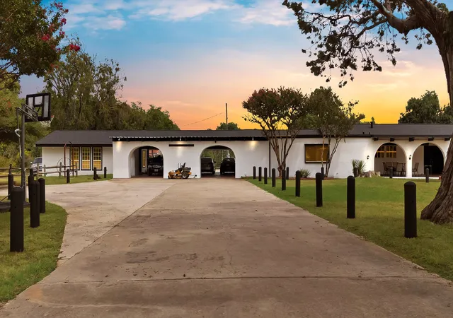 Photo 1 of Single family home for sale at 8445 S Fm 730, Boyd, TX 76023 | MLS# 21194158 | Listing updated on 2026-09-15