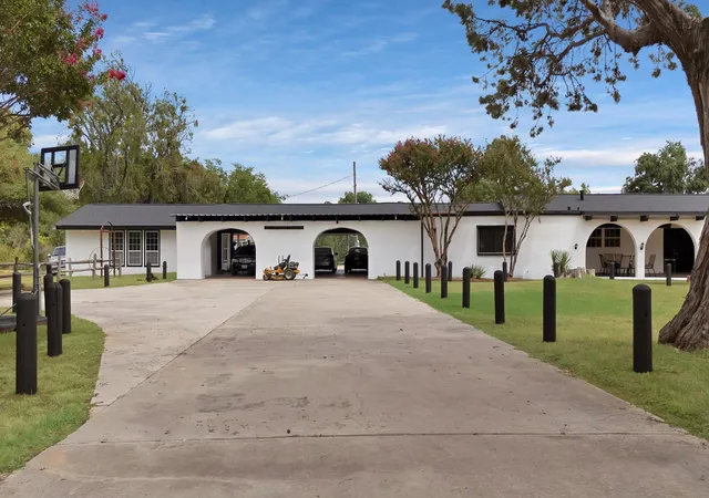 Photo 2 of Single family home for sale at 8445 S Fm 730, Boyd, TX 76023 | MLS# 21194158 | Listing updated on 2026-09-15