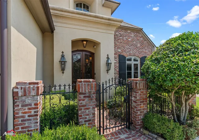 2nd image of 105 Calais Ct, Bossier City, LA 71111 | MLS# 21193968